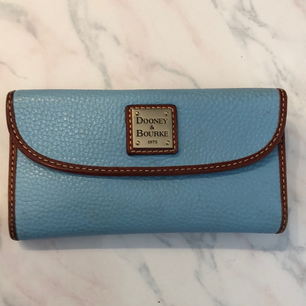 Dooney and Bourke light blue wallet